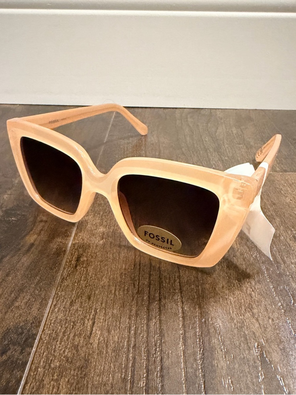 NEW Fossil FW223 Oversize Butterfly Sunglasses Milky Nude Pink - Picture 2 of 6